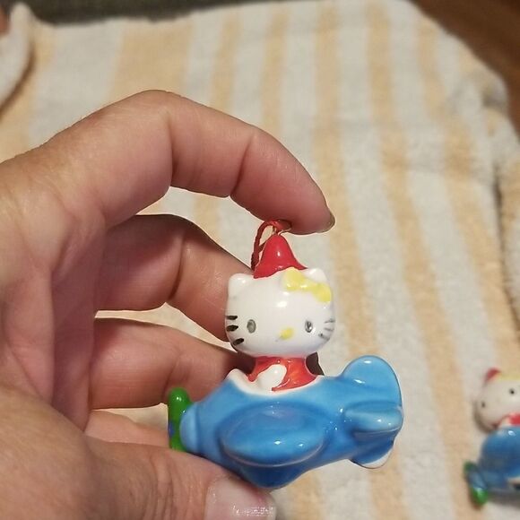 Hello Kitty Ceramic Christmas Ornament Collectable - Picture 8 of 9